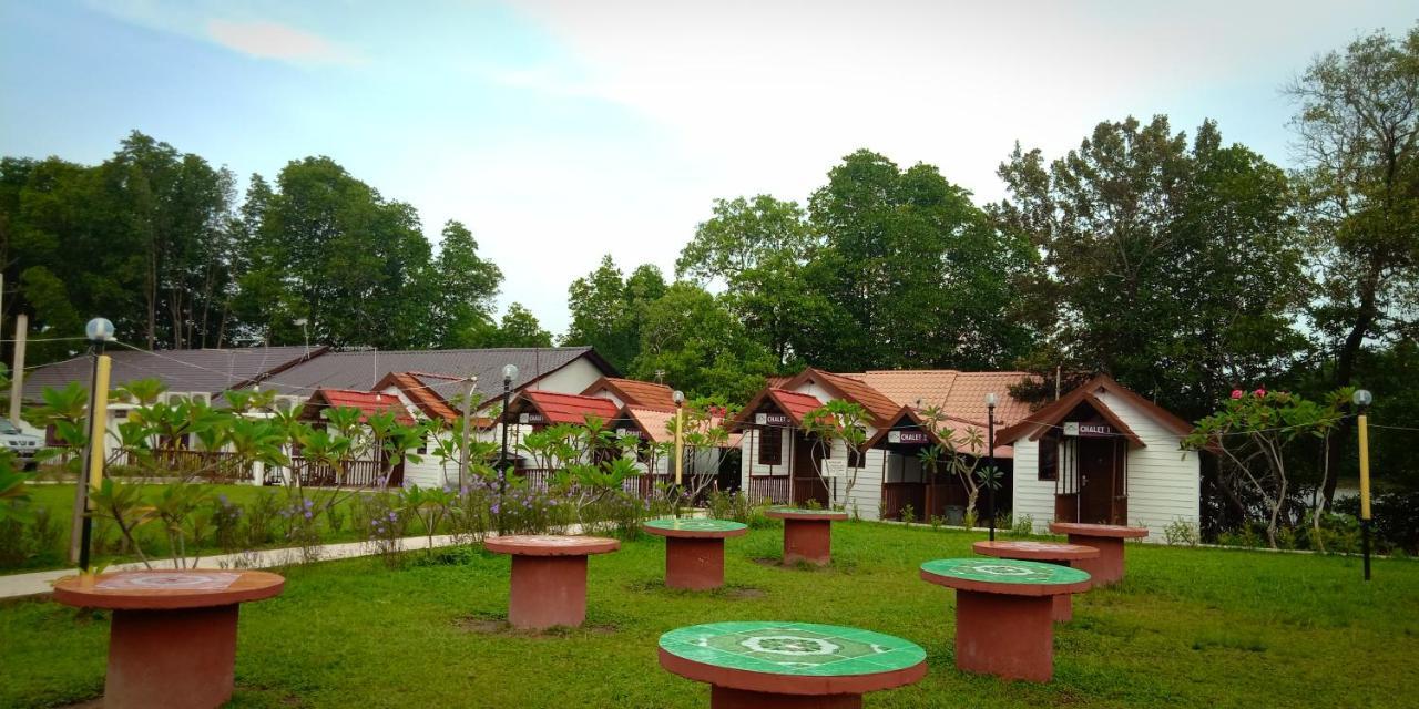 Noor Arfa River Chalet Kuala Terengganu Ngoại thất bức ảnh